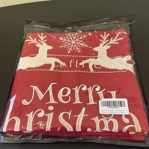 New Merry Christmas Holidays Reindeer Red Pillow Cases Covers Shams Set of 2